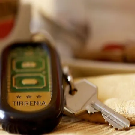 Hotell Tirrenia Viareggio