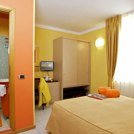 Hotell Tirrenia