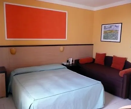 Otel Tirrenia Viareggio